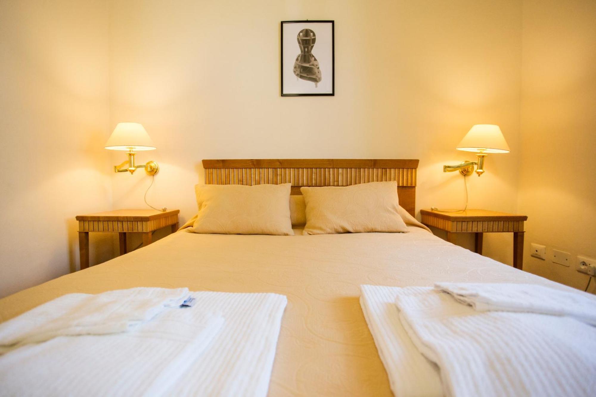 Miramare Apartments&Suites Специя Стая снимка