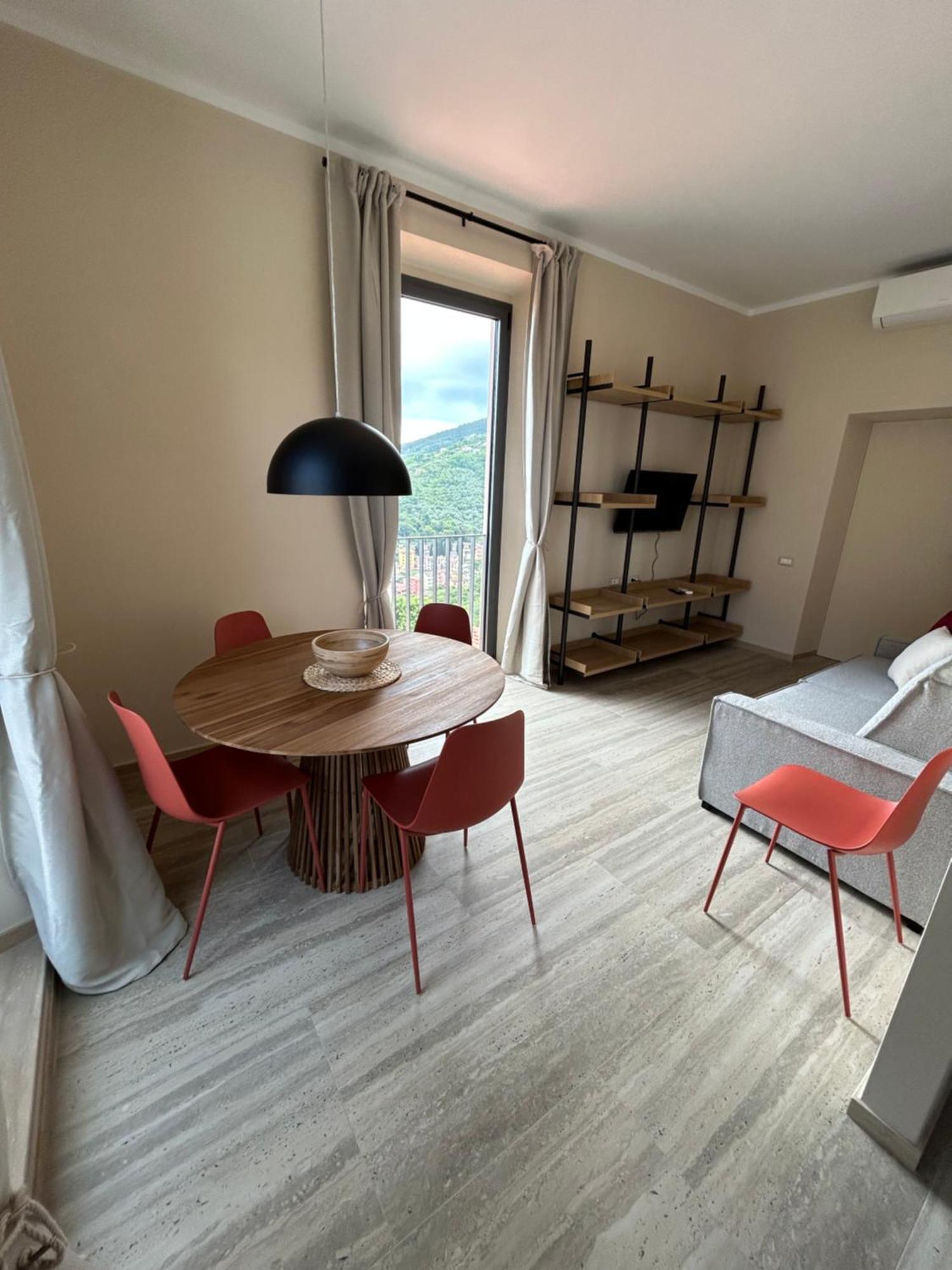 Miramare Apartments&Suites Специя Стая снимка