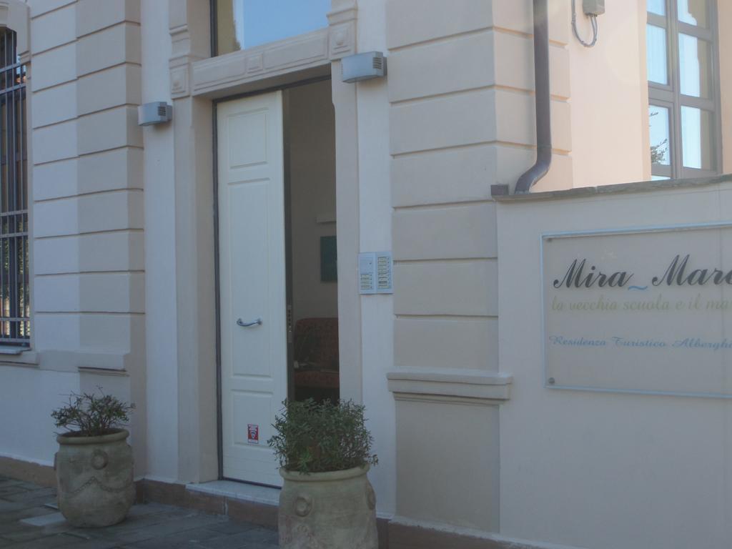 Miramare Apartments&Suites Специя Екстериор снимка